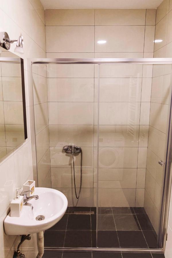 Lina - Prn, Tower Prishtina Apartment พริสตีนา ภายนอก รูปภาพ
