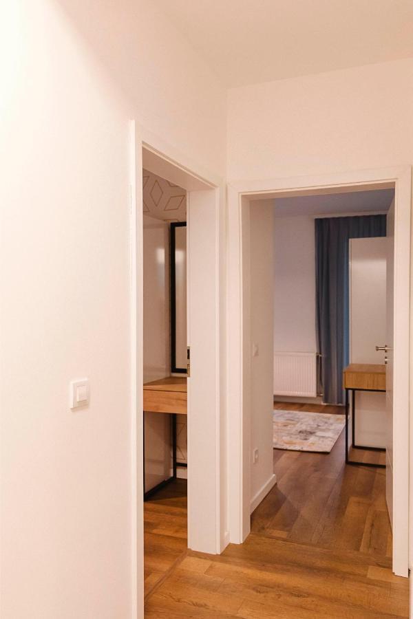 Lina - Prn, Tower Prishtina Apartment พริสตีนา ภายนอก รูปภาพ